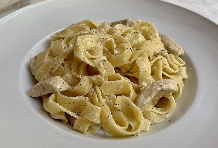 Fettuccine Alfredo